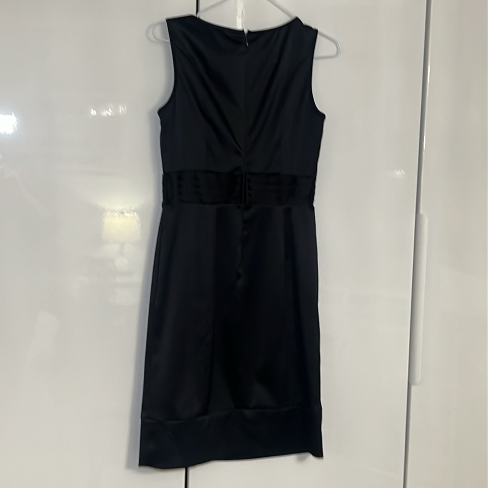 BCBG Paris black lace Sheath Dress Cocktail. Size 2 - Picture 4 of 8